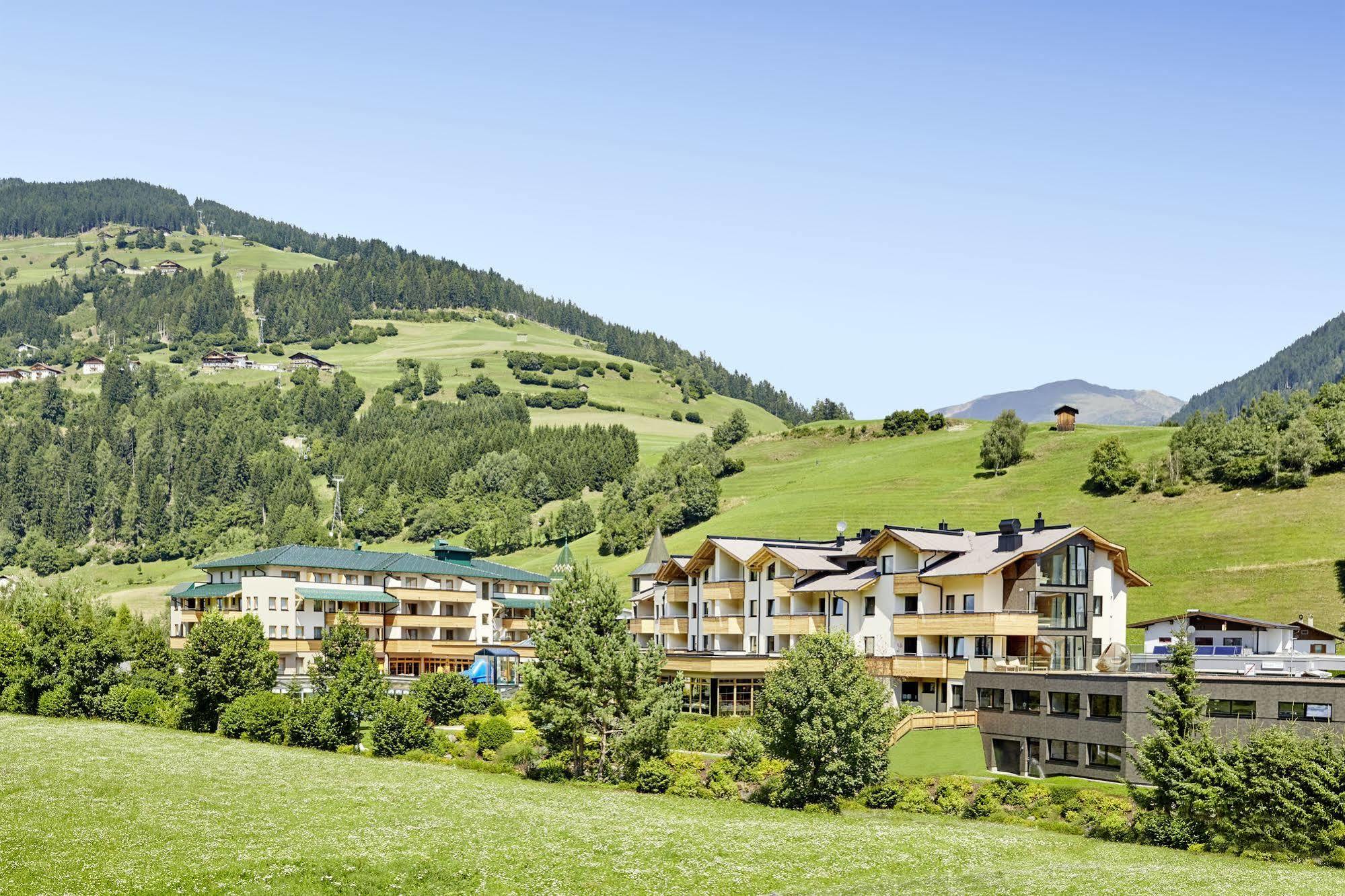 Dolomiten Residenz - Sporthotel סיליאן מראה חיצוני תמונה